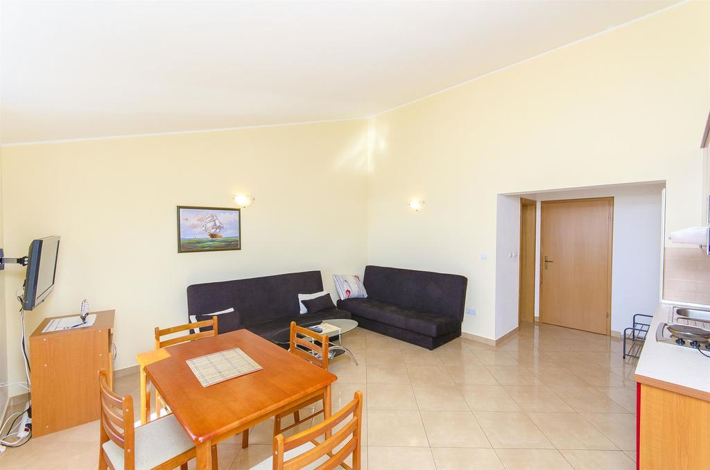Apartments Seaview Tučepi Eksteriør bilde