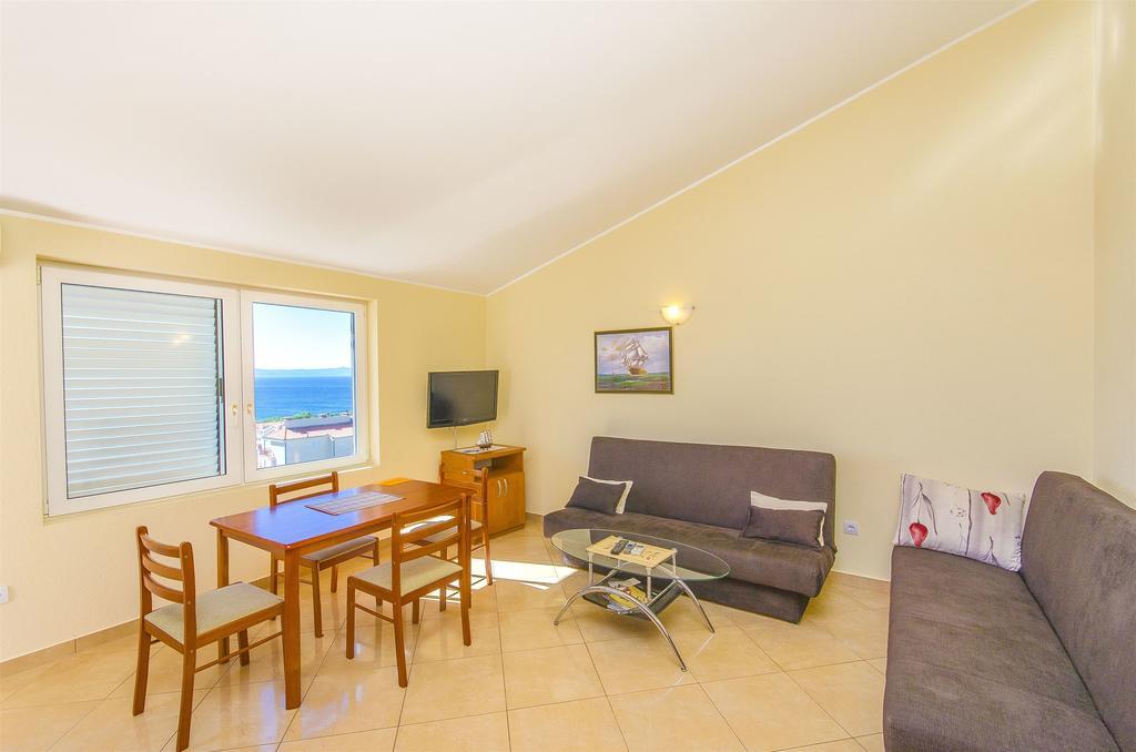 Apartments Seaview Tučepi Eksteriør bilde